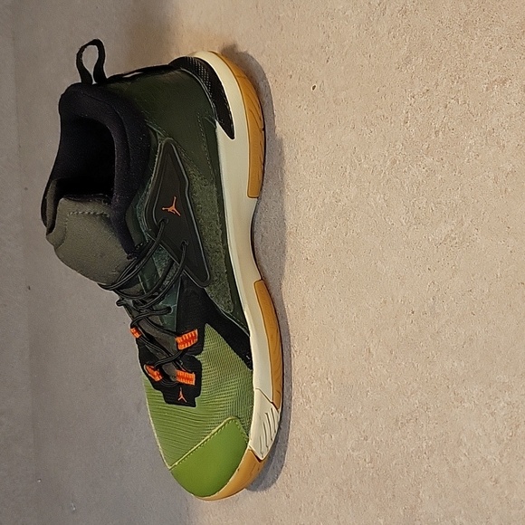 Jordan Zion 1 Mid Let's Dance - DC2024-300 size 3Y - Picture 3 of 8